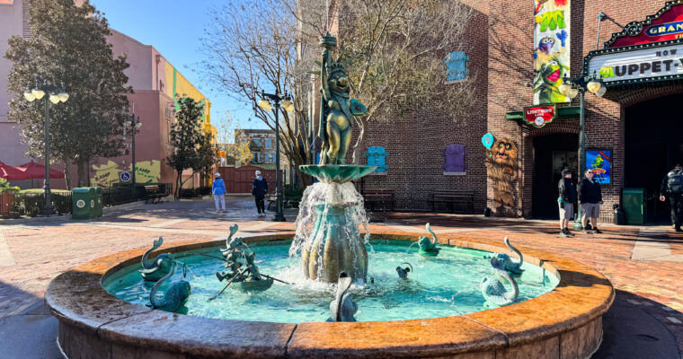 Courtyard with fountain featuring Miss Piggy Muppet at Disney's Hollywood Studios at Disney World.